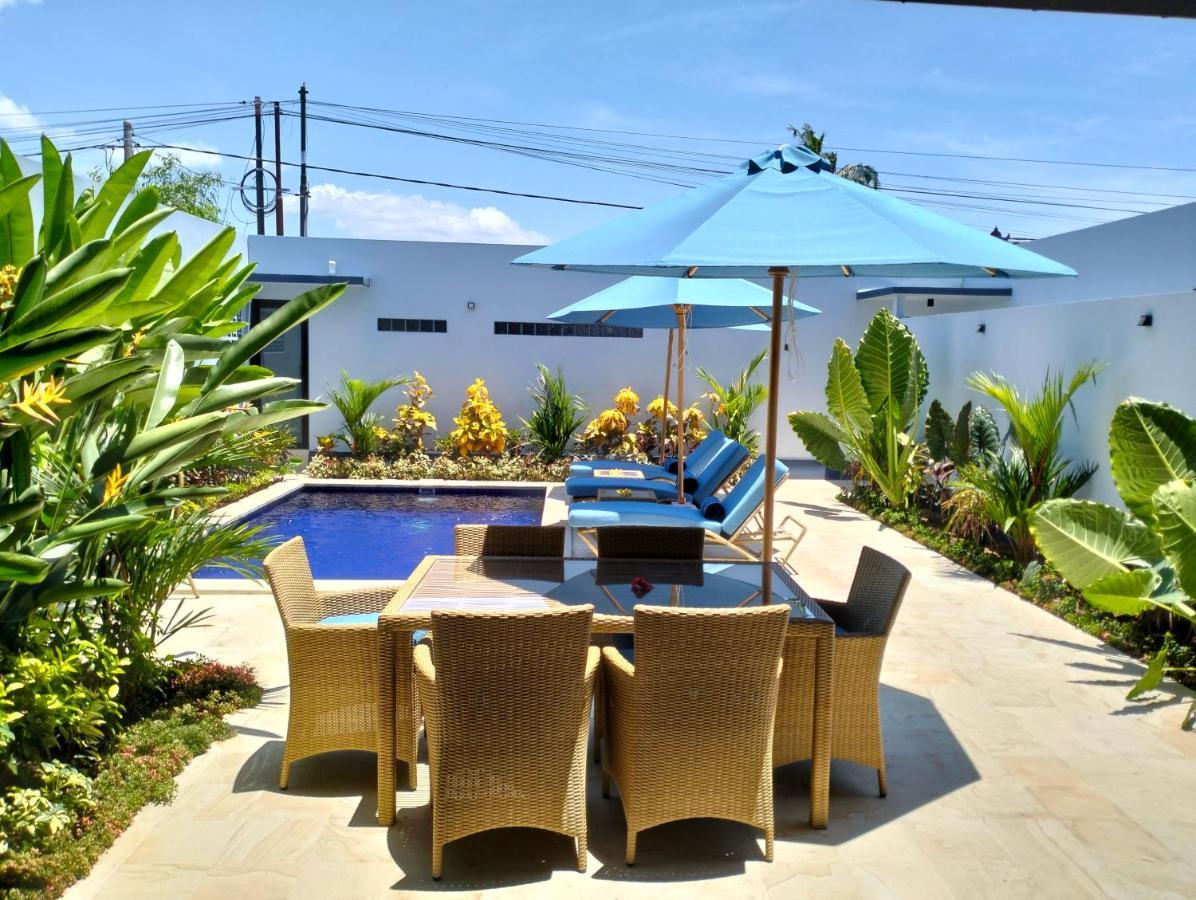 Villa Bintang Lovina Exterior foto